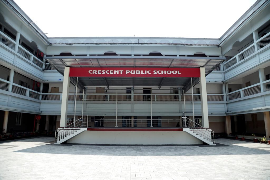 Crescent Public School Building